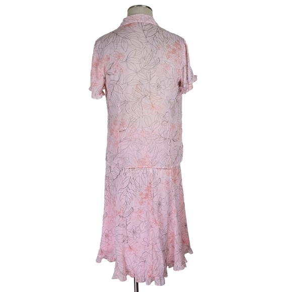 Sag Harbor Skirt Suit Size 10P Pink Floral Short Sleeve Blouse Ruffle Hem Flowy - Picture 3 of 6